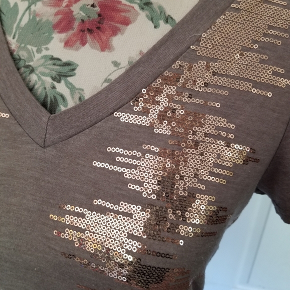 🎉HP🎉 Xhilaration v neck - Picture 4 of 6